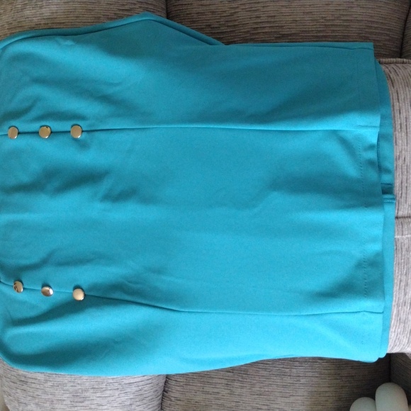 Clothes - Picture 2 of 4